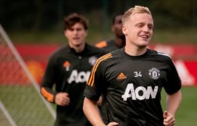 Inter Milan Incar Donny Van de Beek Dari MU