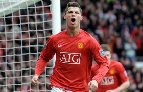 Cristiano Ronaldo Resmi Kembali Ke Pelukan Manchester United