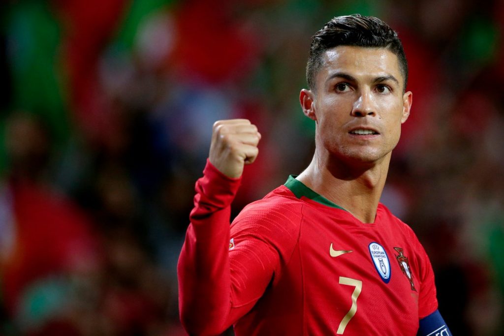 Cristiano Ronaldo Resmi Kembali Ke Pelukan Manchester United