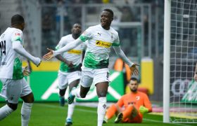 Juventus Dekati Denis Zakaria Dari Monchengladbach