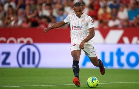 Sevilla di Untungkan Posisinya Pada Transfer Jules Kounde