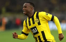 Youssoufa Moukoko Resmi Bertahan di Dortmund