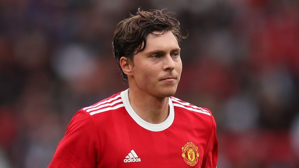 Sevilla Ikut Berburu Tanda Tangan Victor Lindelof Dari MU