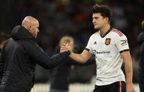 Erik Ten Hag Lemparkan Pujian Ke Kapten Maguire