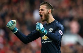 AS Roma Coba Bajak David De Gea Dari MU