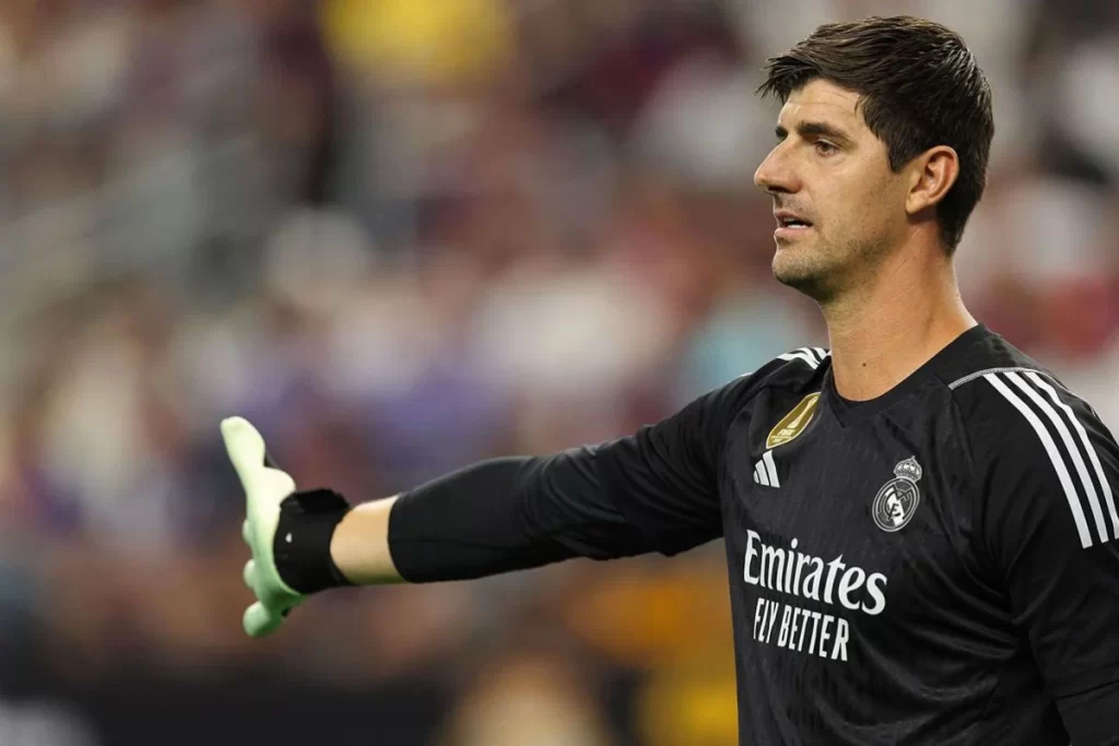 Real Madrid Mulai Menemukan Penganti Courtois Sang Kiper