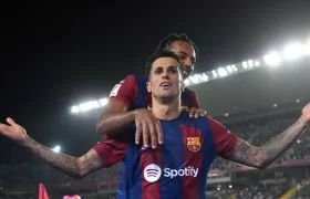 Niatan Joao Cancelo Untuk Bertahan di Barcelona