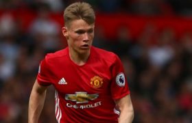 Scott McTominay Cedera Saat Letika Melawan Burnley