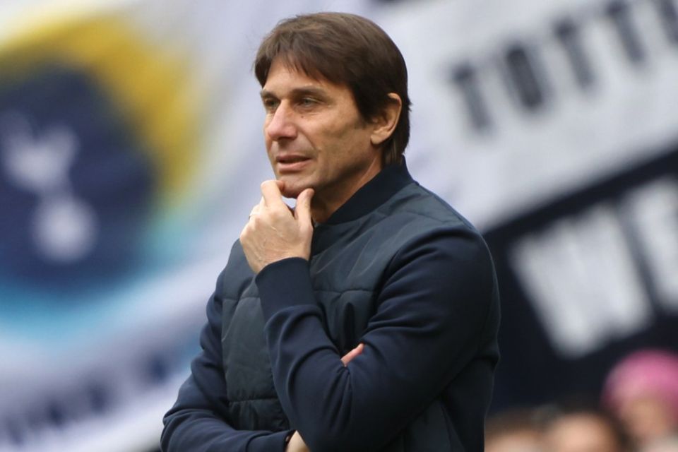 Antonio Conte Selangkah Lagi Bisa Latih Napoli 