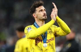 Como Siapkan Tawaran Gaji 52 Miliar Buat Mats Hummels