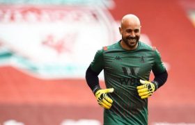 Pepe Reina Bisa Segera Gabung Como1907