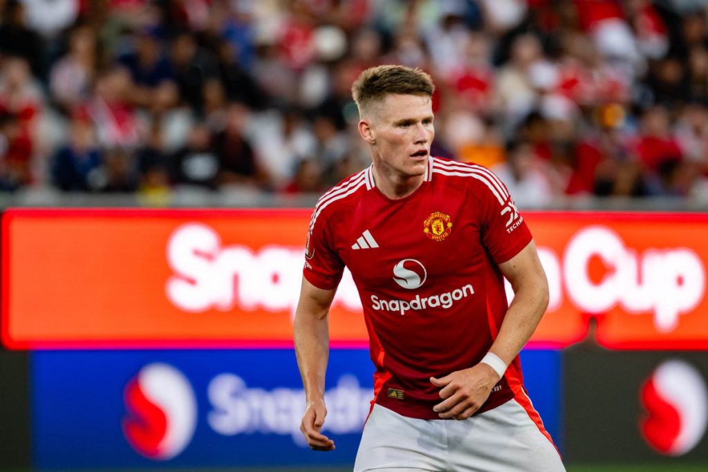 Manchester United Tolak Tawaran Napoli Untuk McTominay