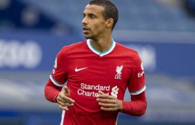 West Ham Coba Datangkan Bek Liverpool Joel Matip