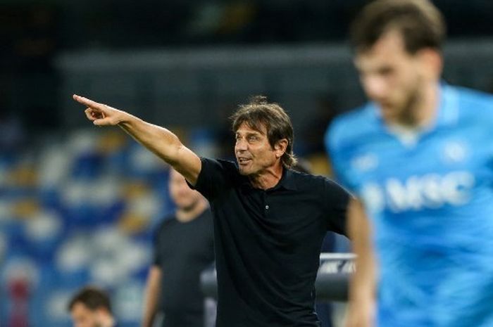 Antonio Conte Kembali Bawa Napoli Memetik Kemenangan