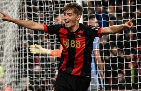 Real Madrid di Laporkan Incar Bek Muda Bournemouth