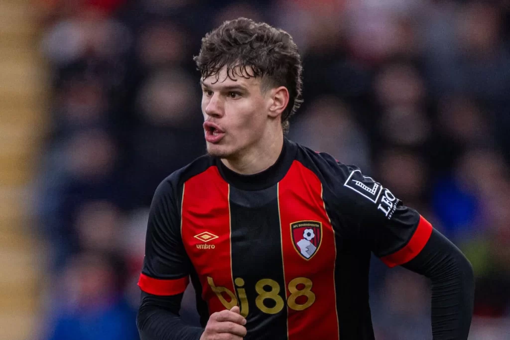Liverpool Selangkah Lagi Bisa Dapatkan Jasa Milos Kerkez