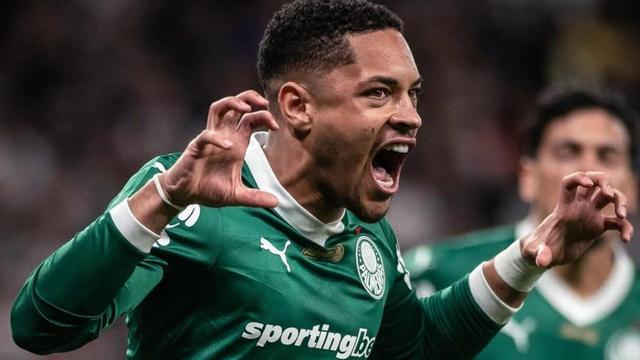 Sang Agen Buka Peluang Vitor Roque Pindah ke Inggris