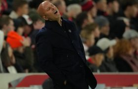 Tekanan Bagi Pelatih Arne Slot Atas Terpuruknya Tim Liverpool