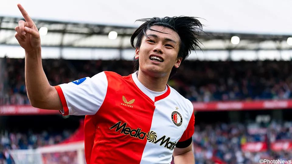Striker Feyenoord Asal Jepang Yang Tajam di Tanah Eropa