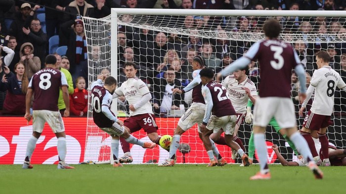 Dua Tim Premier League Yang Sedang On Fair Musim ini