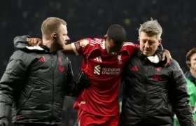 Petaka Liverpool: Baru Main 11 Menit, Alexander Isak Terancam Patah Tulang Kaki?